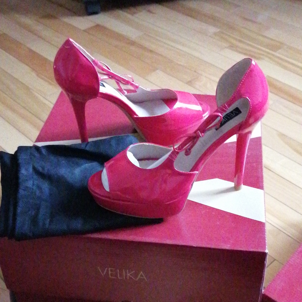 Leather heels